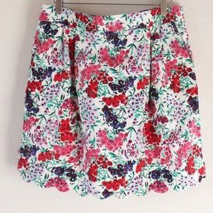 EUC Draper James Scallop Edge Floral Skirt 6